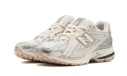 New Balance 1906R Silver Metallic Cream